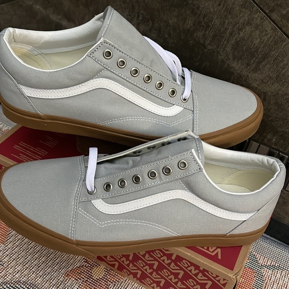 Vans WMNS Old Skool
(Gum) High Rise/True Wht
VN0A3WKT3ZC Sneakers - Picture 11 of 16